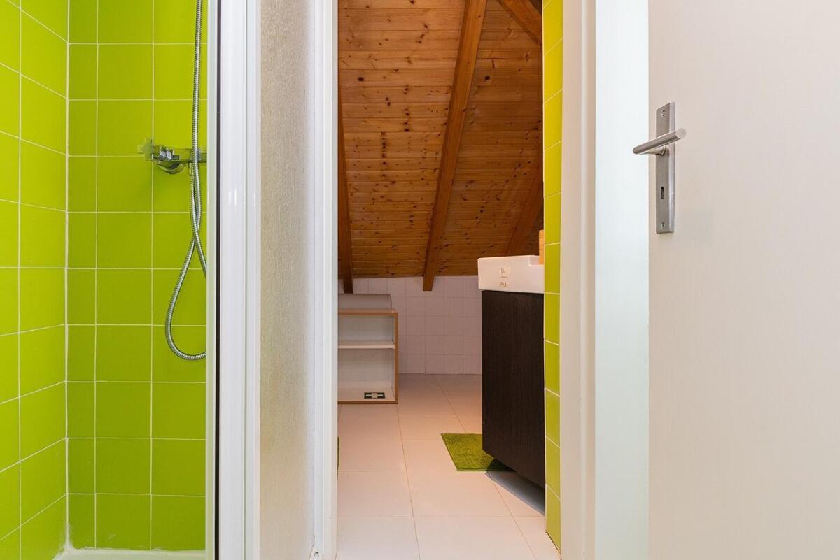 Attic Apartment With Balcony In Bairro Alto Lisbon Bagian luar foto